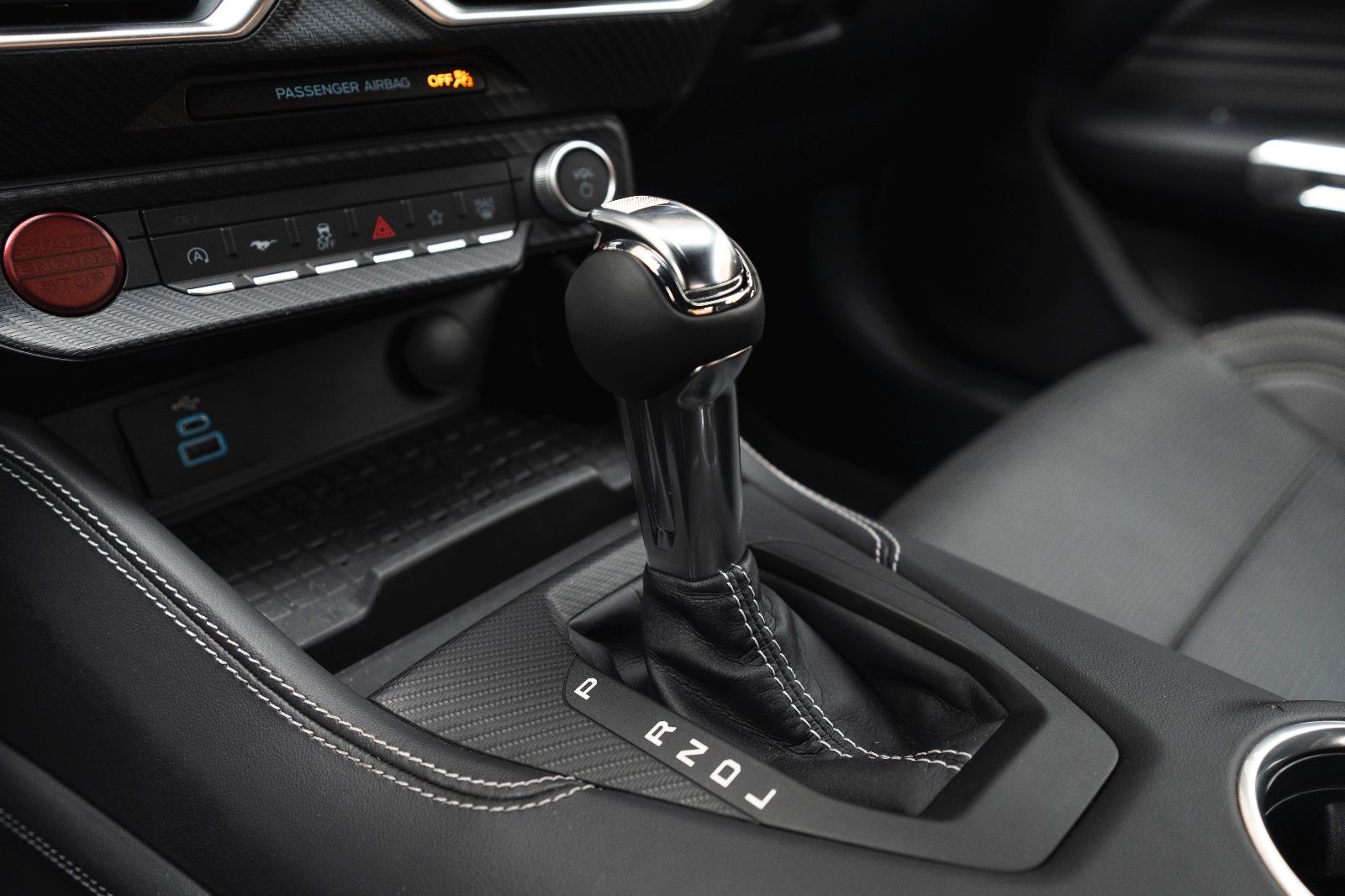 Fahrzeugabbildung Ford Mustang Ecoboost B&O LED KAM ACC CARPLAY TOTW