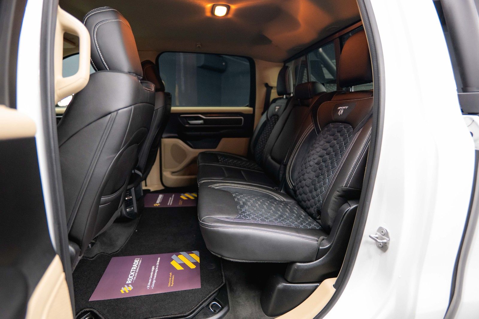 Fahrzeugabbildung Dodge RAM 5.7 V8 HEMI 4x4 OFFROAD LONGBED AXLE LOCK