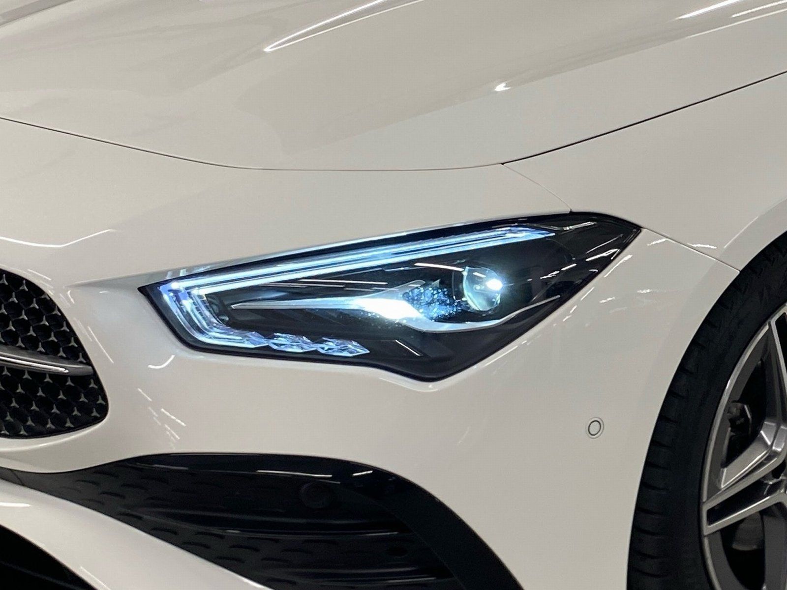 Fahrzeugabbildung Mercedes-Benz CLA 180 SB AMG PLUS*Kamer*LED*Easy-Pack*CarPlay*