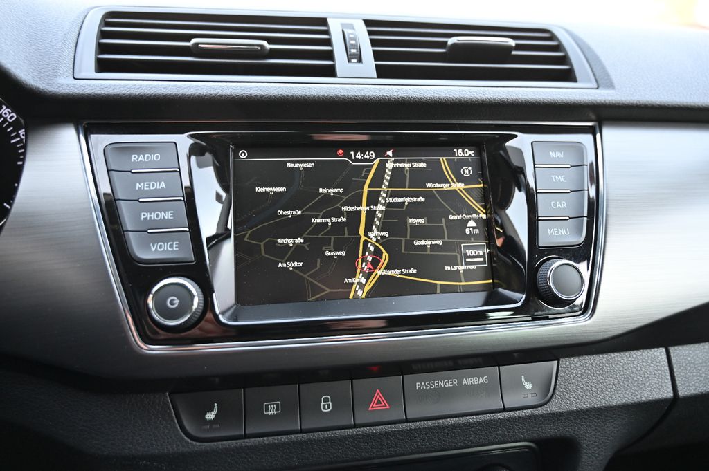 SKODA Fabia 1.0 TSI Clever Klima Navi PD Sitzh CarPlay SKODA Fabia 1.0 TSI Clever Klima Navi PD Sitzh CarPlay