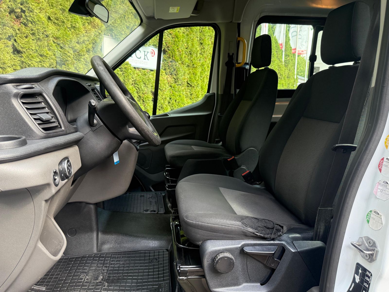 Fahrzeugabbildung Ford Transit 2.0 TDCI DOKA+6SI L3H2 XEN+KLIMA+SHZ+KAM