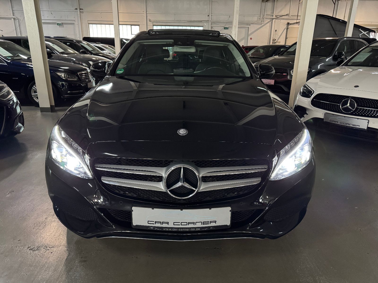 Fahrzeugabbildung Mercedes-Benz C 180 T CGI 9GT 2X AVANTGARDE PANO ILS NAVI AHK