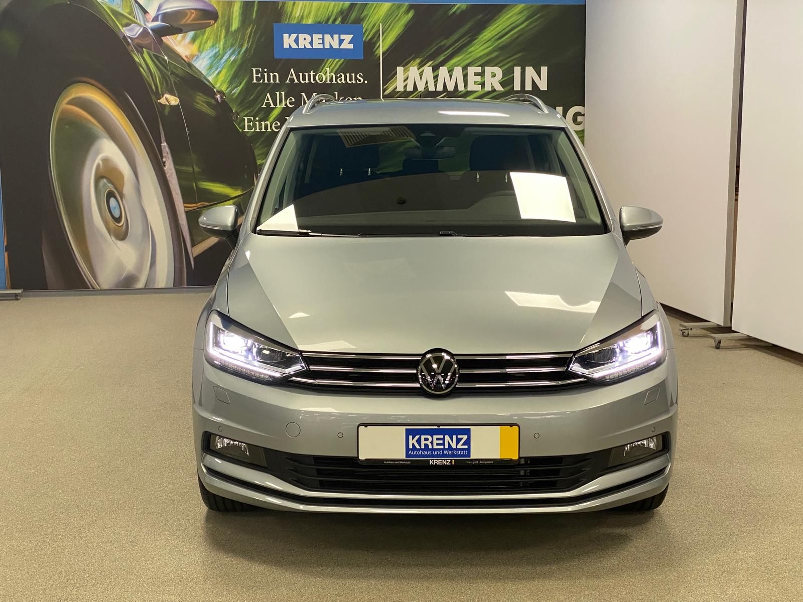 Fahrzeugabbildung Volkswagen Touran 1.5 TSI Comfortline+IQLIGHT+ACC+AHK+TOTWI