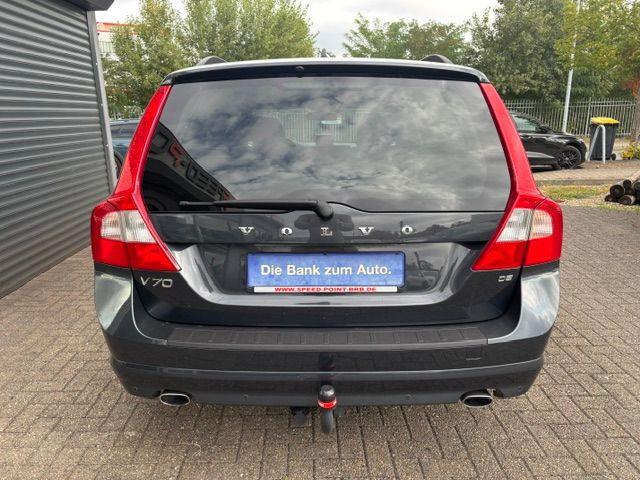 Volvo V70 2010 — interior
