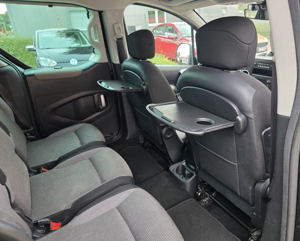 PEUGEOT Partner Tepee — Foto 23