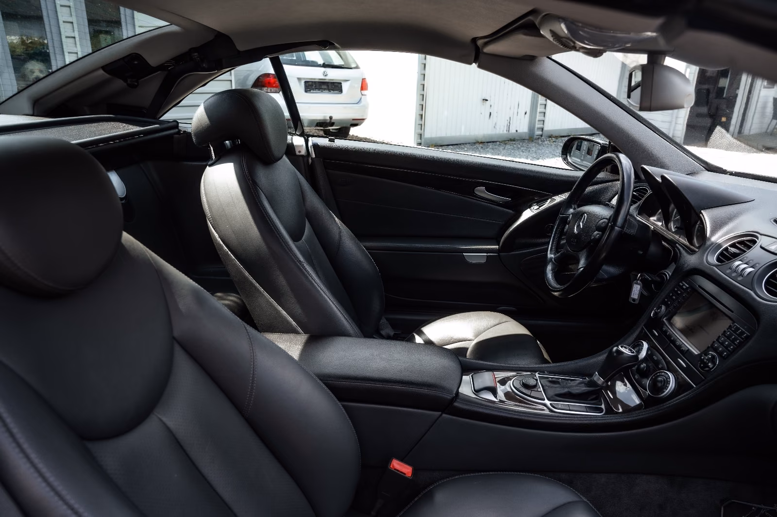 Mercedes-Benz SL 350 3.7 V6 245 ch BVA / Cuir / Bi-Xénon / Sièges chauffants / Jantes 20" AMG