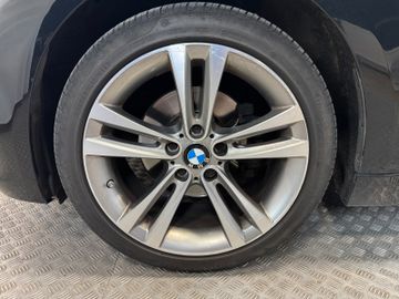 BMW 320 Touring AT Modern Line*Leder*AHK*Pano*