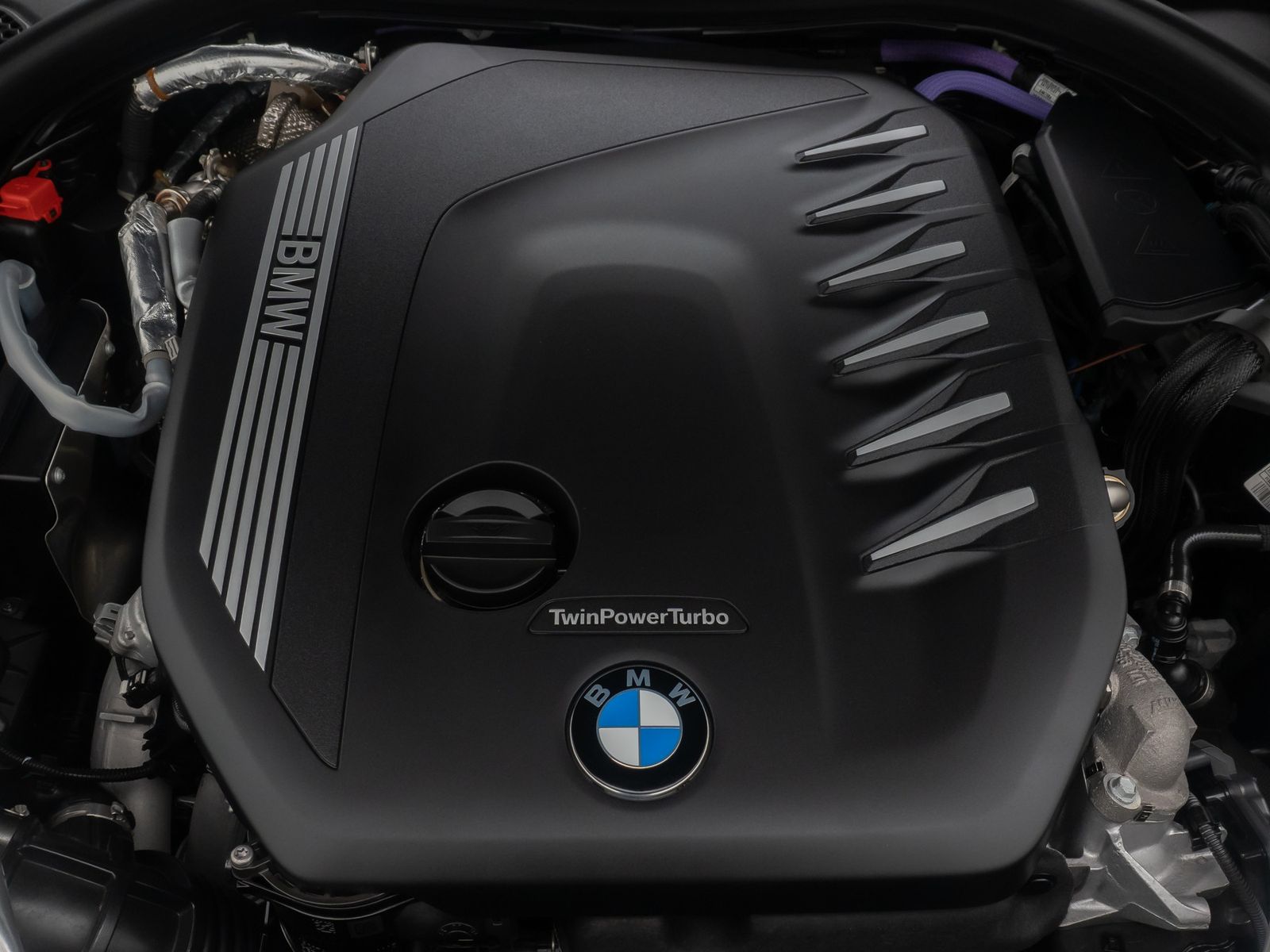 Fahrzeugabbildung BMW 530d Alarm FernlichtAss DAB Kamera 4xKlima WLAN