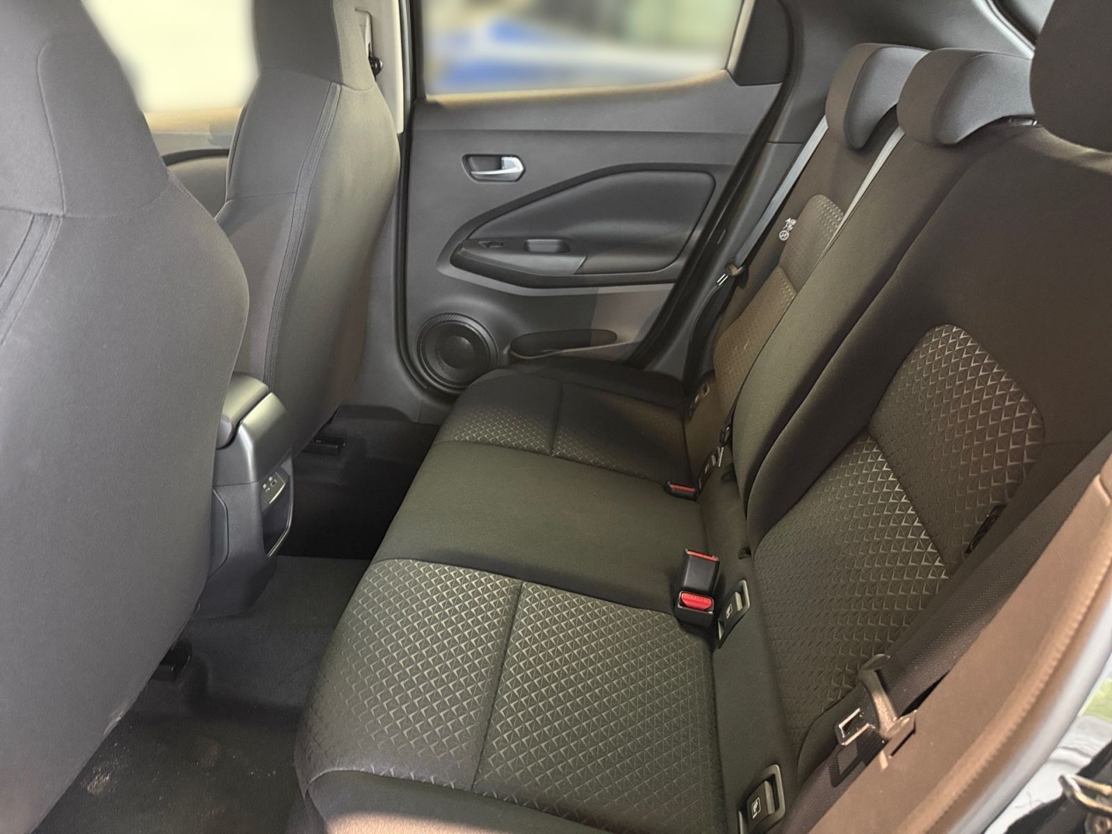 Fahrzeugabbildung Nissan JUKE 1.0 DIG-T 114 PS 6MT ACENTA NC Komfort