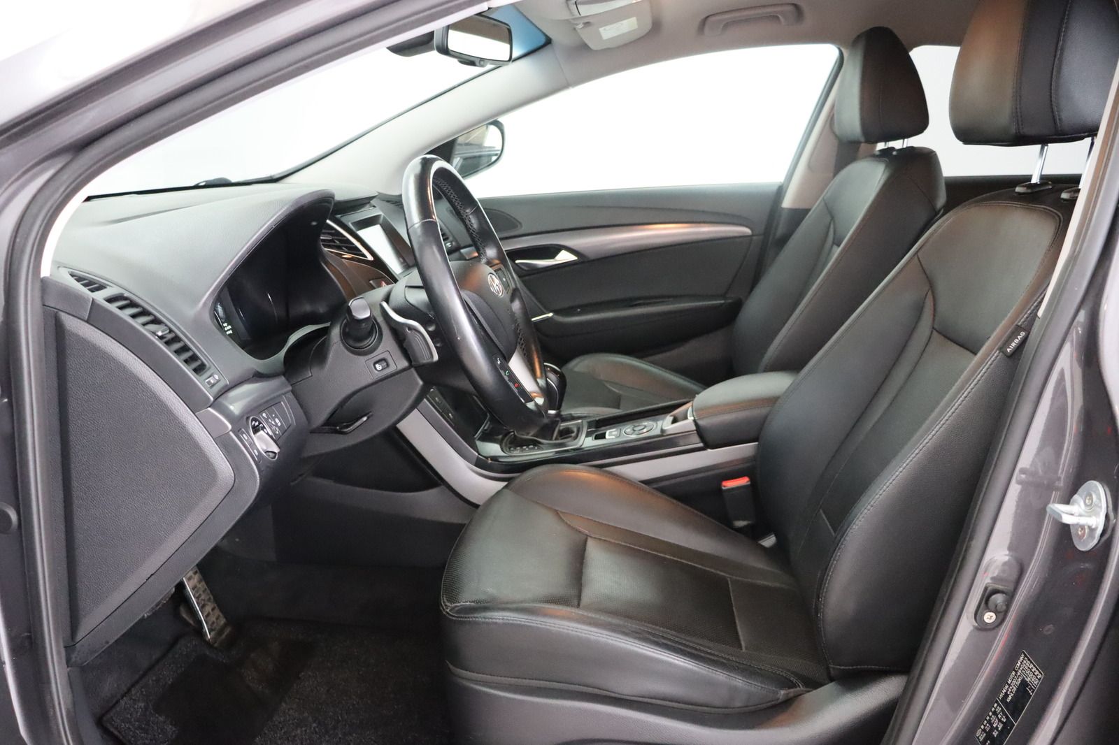 Fahrzeugabbildung Hyundai i40 FL 1.6 CRDi Space Plus * Sitzhzg./-lüftung
