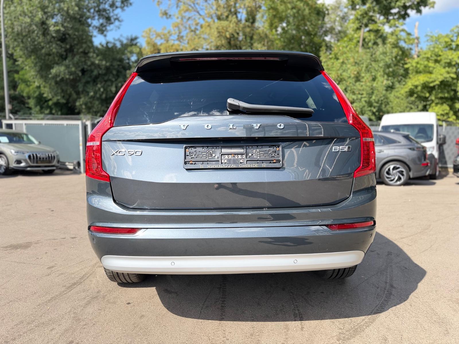Volvo XC 90 MOMENTUM PRO AWD *7.SITZER*NAVI*LEDER*