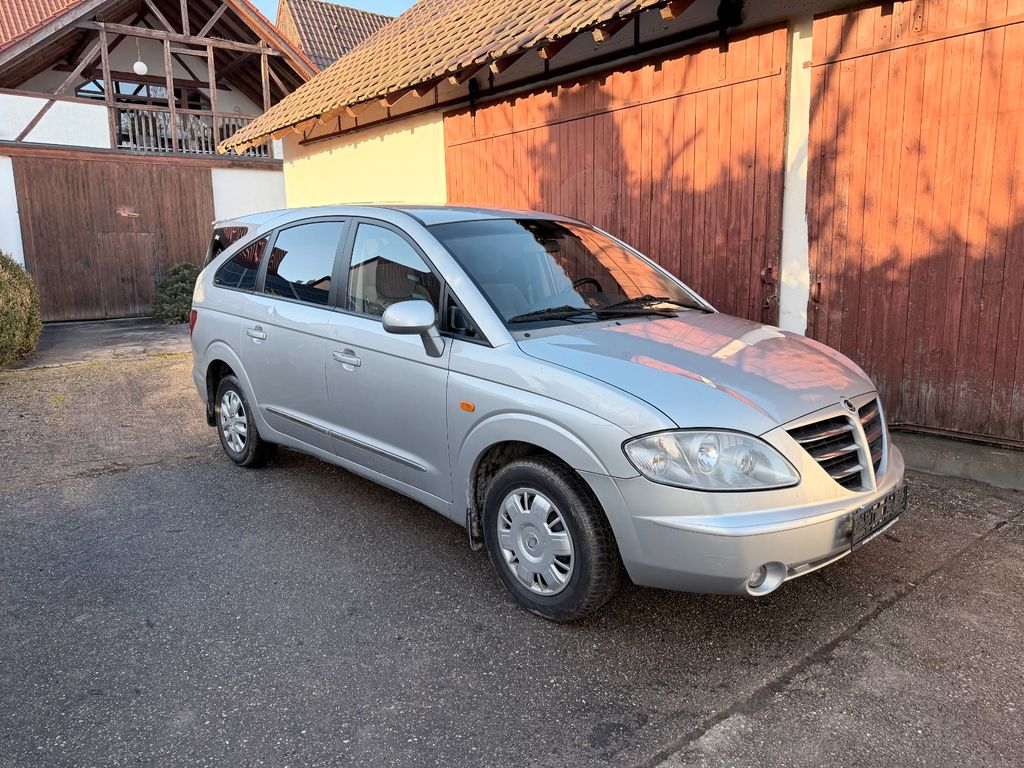 Angebot ansehen Ssangyong Rodius