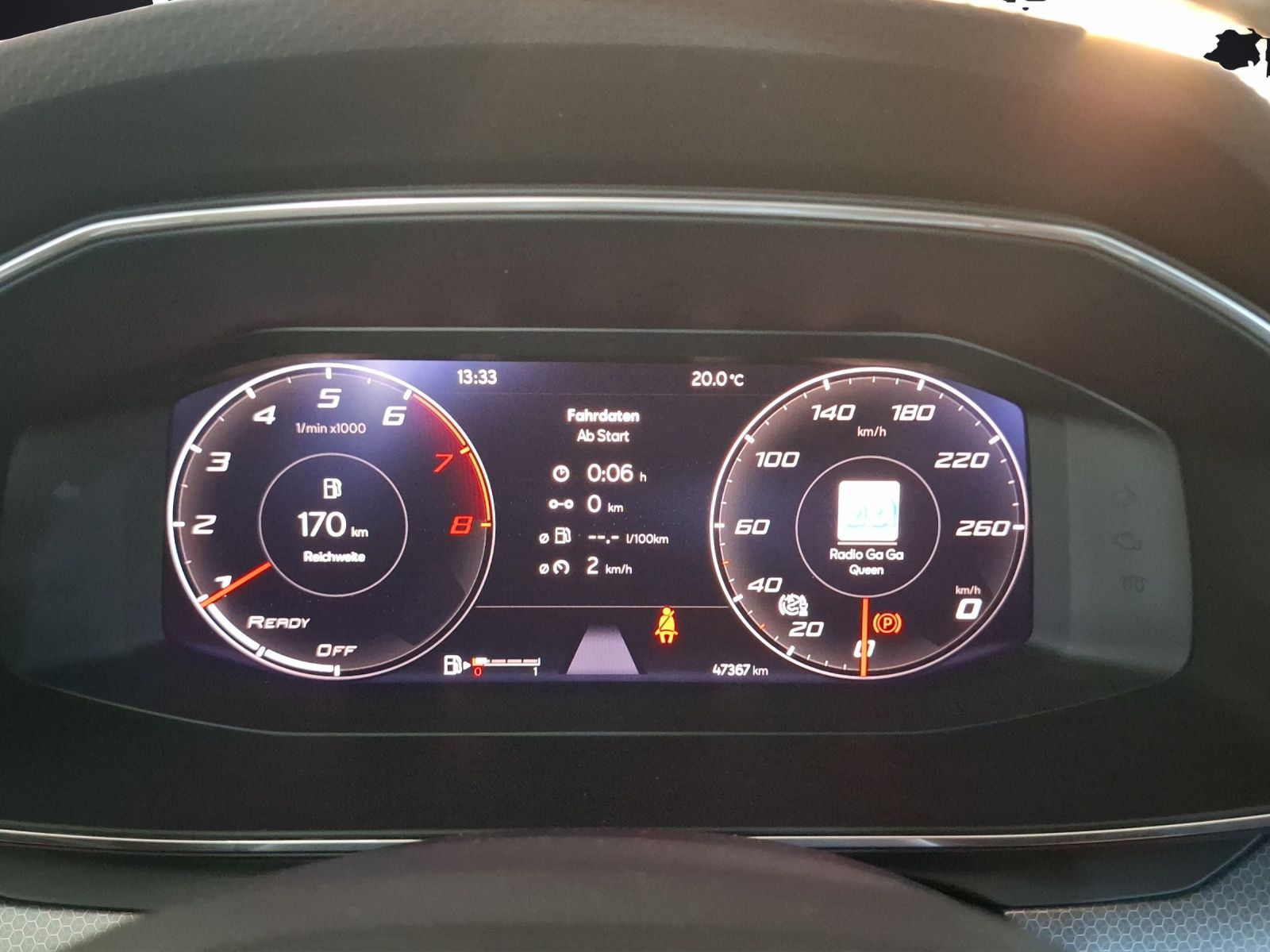 Fahrzeugabbildung SEAT Leon ST TSI Style LED AHK Navi AID ACC RFK SH