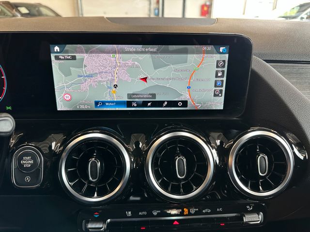 Mercedes-Benz GLA 220 d 4Matic *LED*AHK*Keyless*