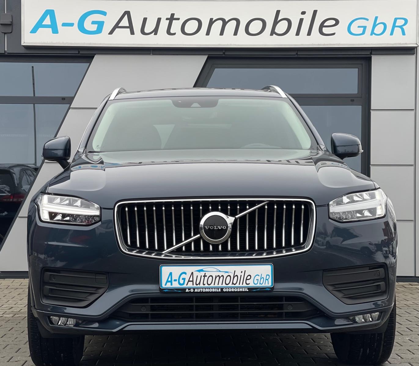 Volvo XC90 Momentum Pro AWD Panoramadach AHK 1.Hand