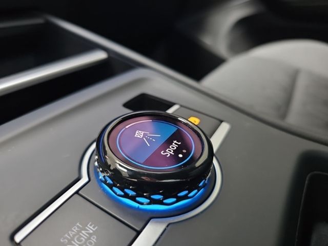 Fahrzeugabbildung Volkswagen Tiguan 1.5 eTSI DSG Goal HD-MATRIX NAVI AHK RFK