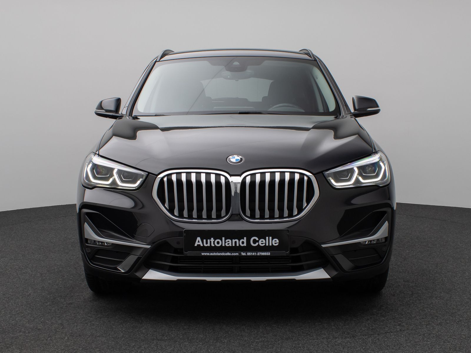 Fahrzeugabbildung BMW X1 sD18d xLine Parkassist HUD DAB Lenkrhzg Alarm