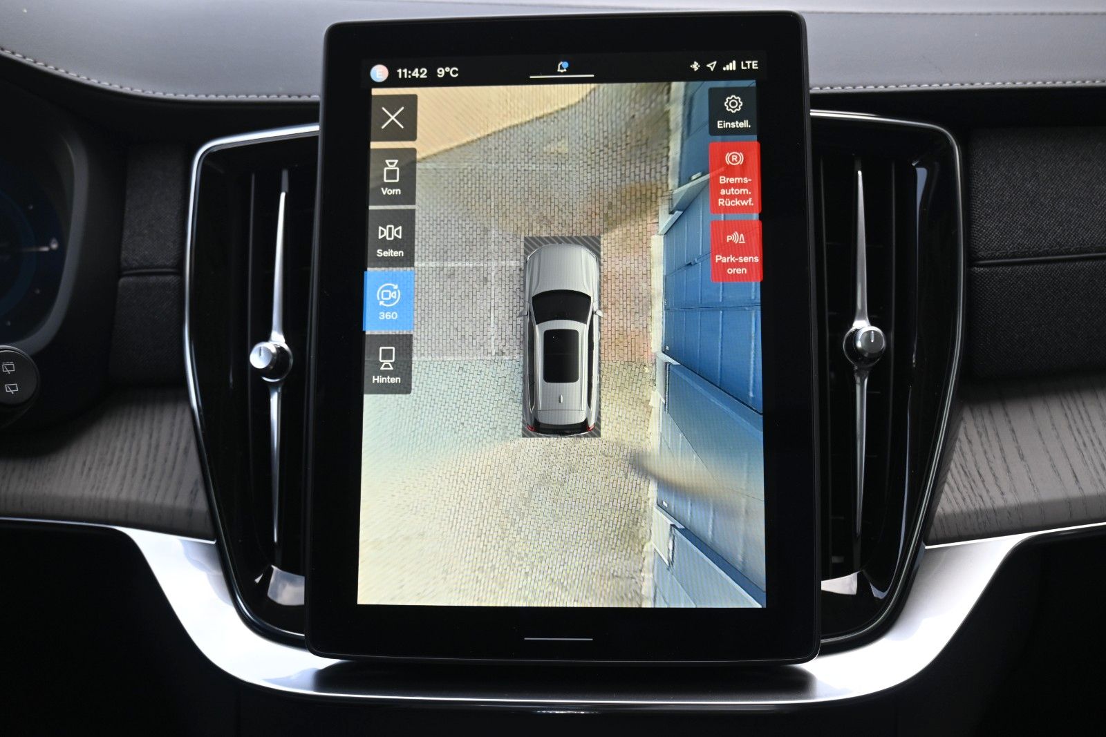 Fahrzeugabbildung Volvo XC90 T8 AWD Ultra Dark Recharge Plug-In Hybrid