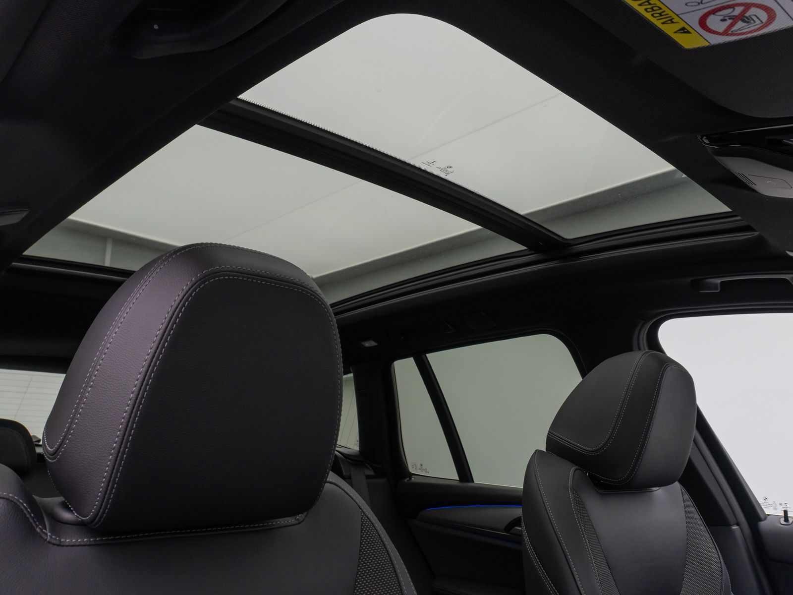 Fahrzeugabbildung BMW X3 xD20d xLine Panorama 360°DAB HiFi AHK Komfort