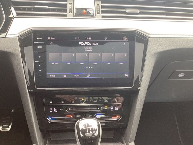 Passat Variant 2.0TDI Elegance R- Line AHK