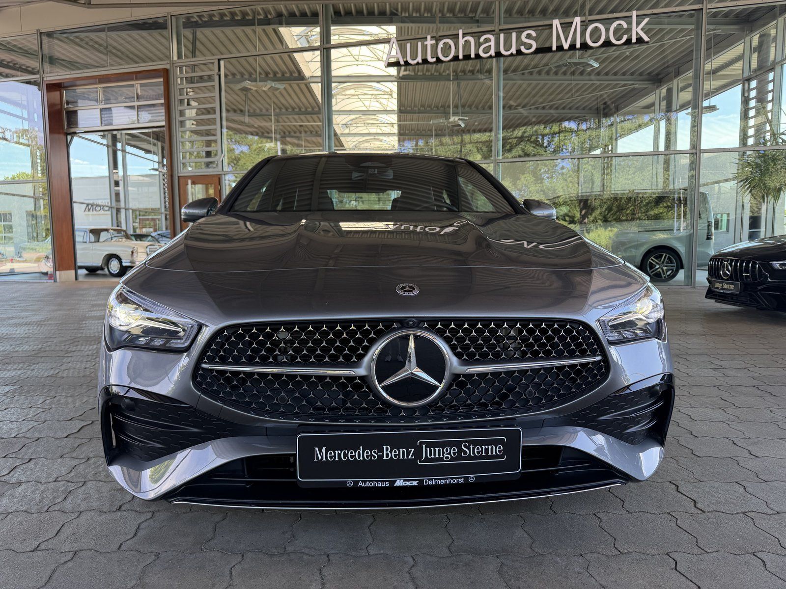 Mercedes-Benz CLA 180 Coupé Edition AMG Winterpaket Keyless 36 foto 4
