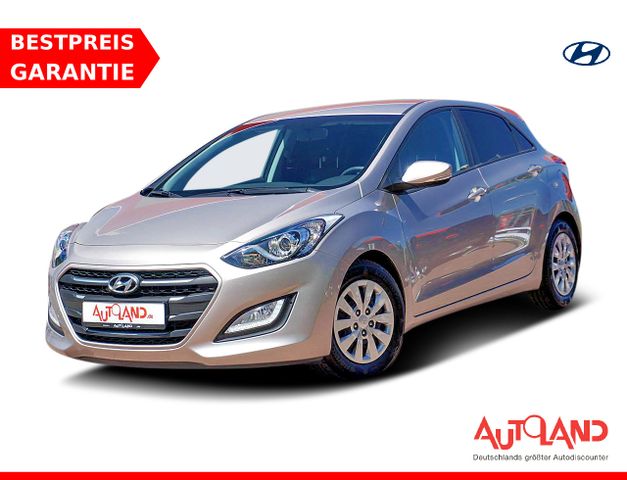 Hyundai i30 1.4 Navi Kamera Bluetooth USB Klima PDC