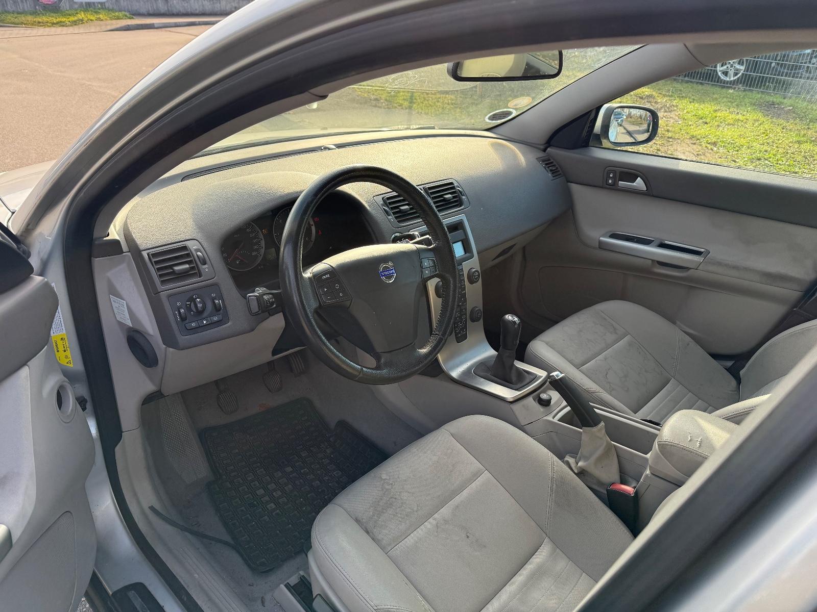 Volvo V50 2007 — photo 11