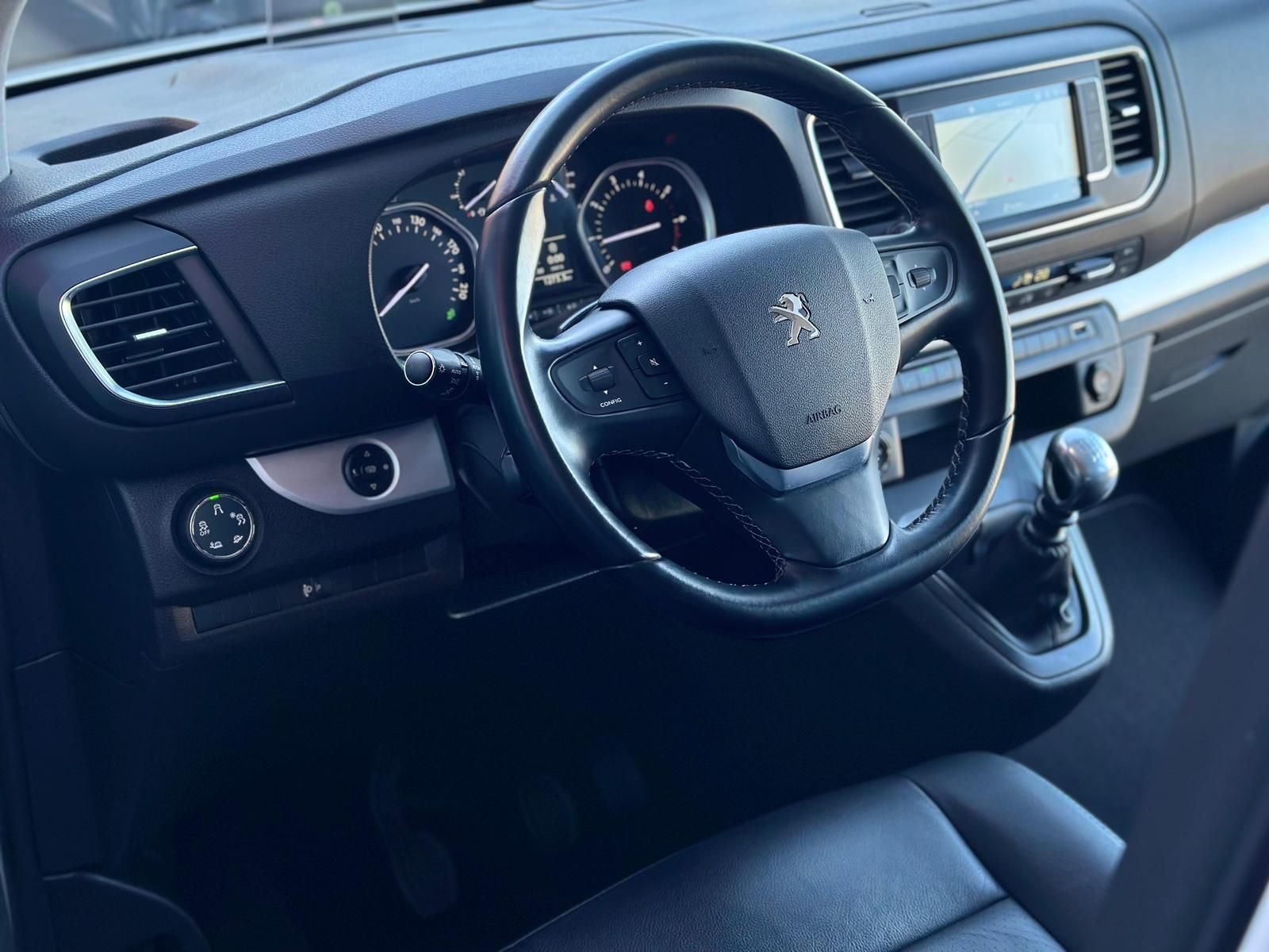 PEUGEOT Traveller 2.0BHDI Allure L2 *PAN#HUD#SHZ#ACC#XEN - Image 25