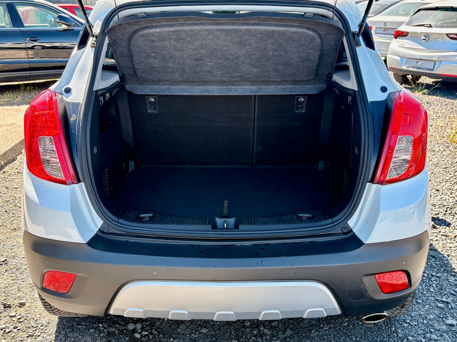 Fahrzeugabbildung Opel Mokka Innova ecoFlex 4x4 Navi Xenon Leder Kamera