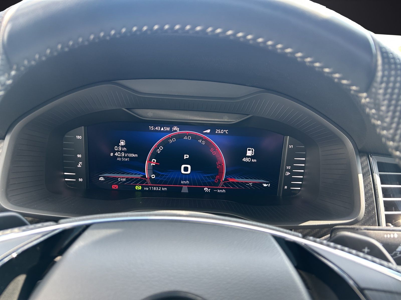 Fahrzeugabbildung SKODA Kodiaq TDI Sportline DSG 4x4 Matrix AHK Navi VC