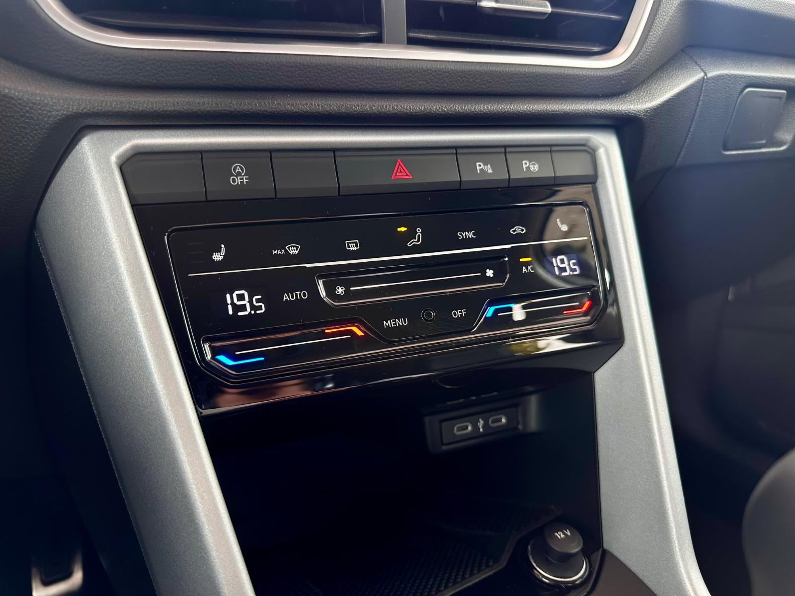 Volkswagen T-Roc Goal 1. Hand LED Apple/Android Play, миниатюра 19