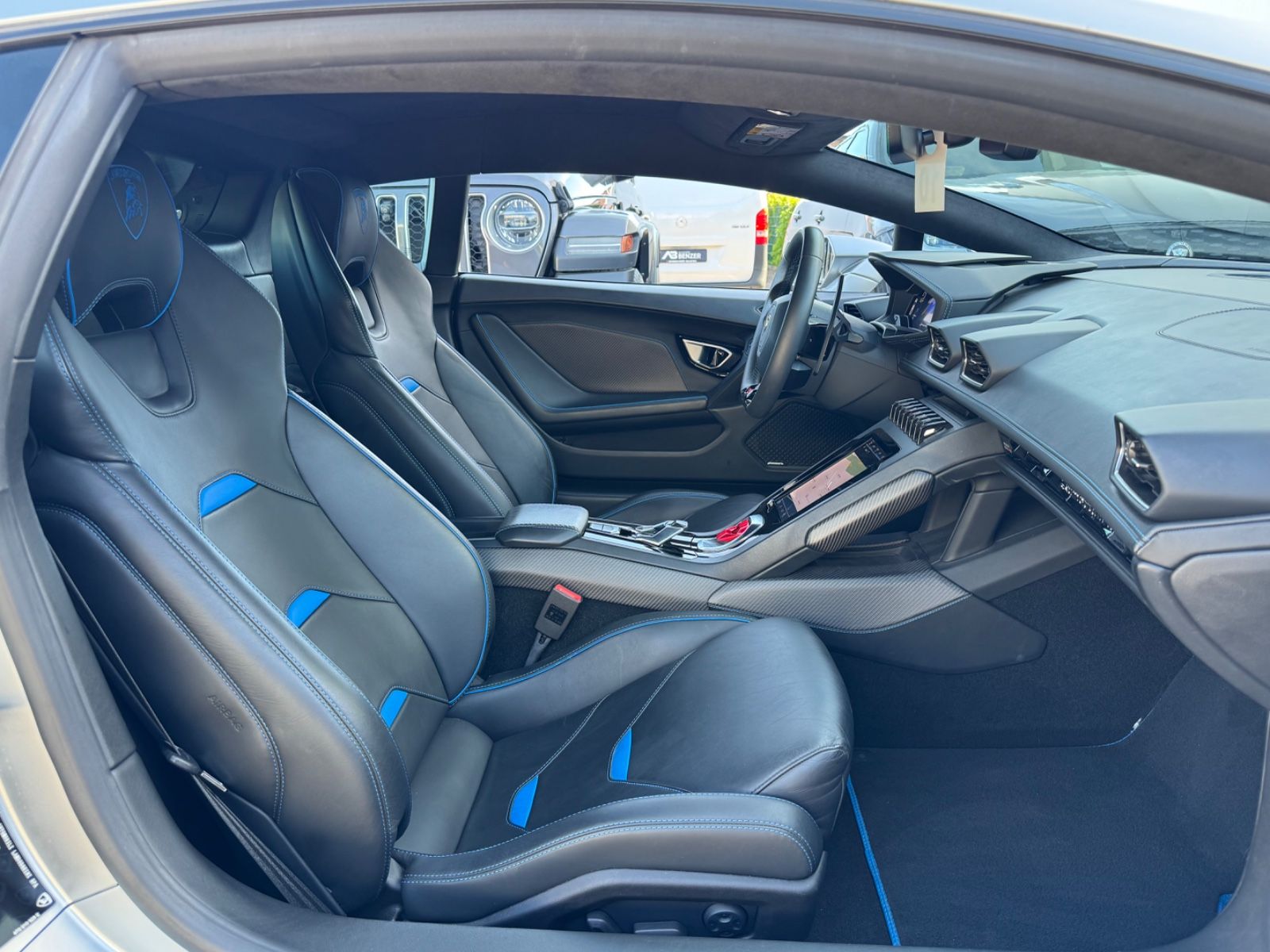 Fahrzeugabbildung Lamborghini Huracán EVO V10 /LIFT/SENSONUM/KAMERA/ACC