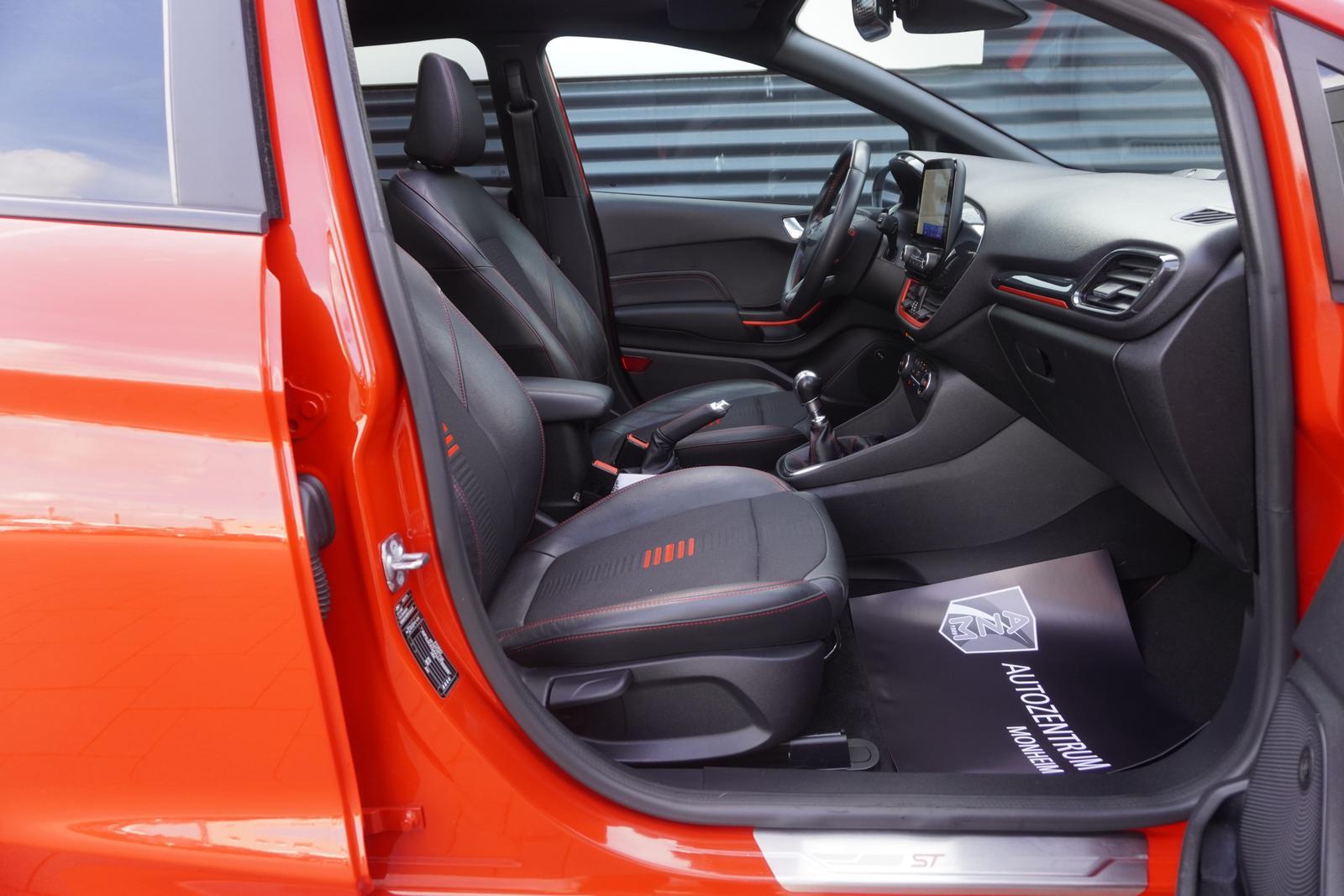Ford FIESTA ECOBOOST|ST-LINE|PANORAMA|KAMERA|ACC|B&O