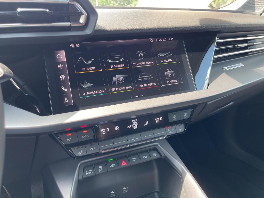 Fahrzeugabbildung Audi A3 allstreet TFSI e A3 allstreet 40 TFSI e S tro