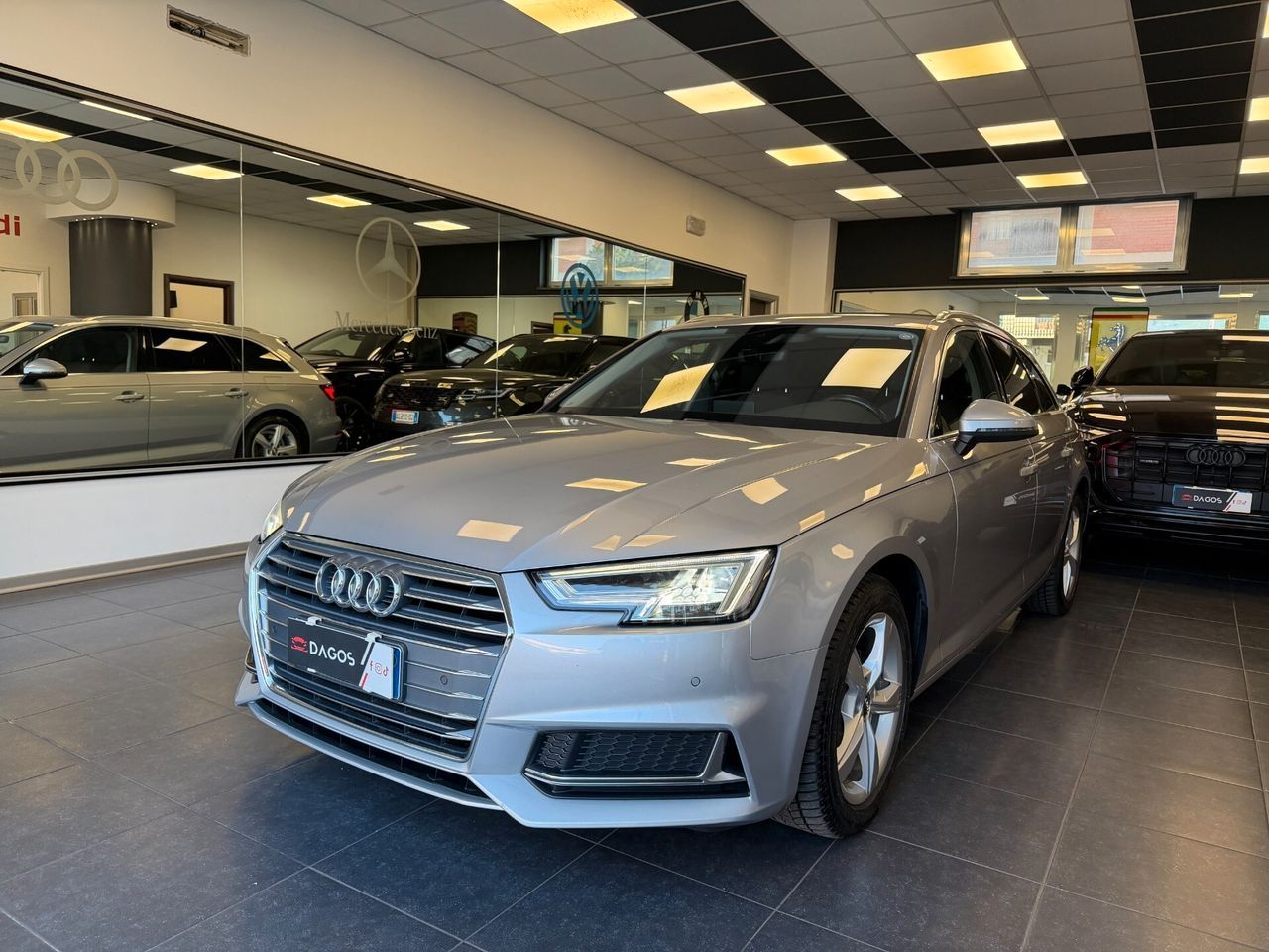 Audi A4 Avant 30 TDI S tronic imagem 3