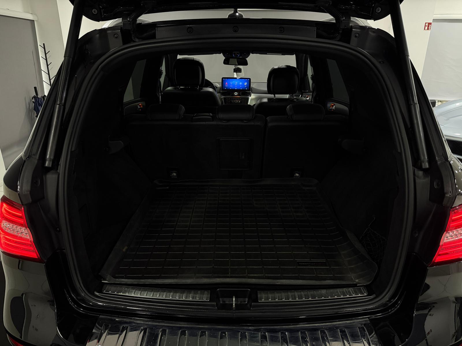 Mercedes-Benz ML 500 BE 4M 7G AMG-LINE*PANO*DISTR*360*AIR.*AHK