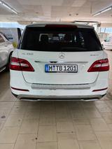 Mercedes-Benz ML 350  4M -Pano, AHK, GSD, MB scheckheft  - Firmenfahrzeug gebraucht