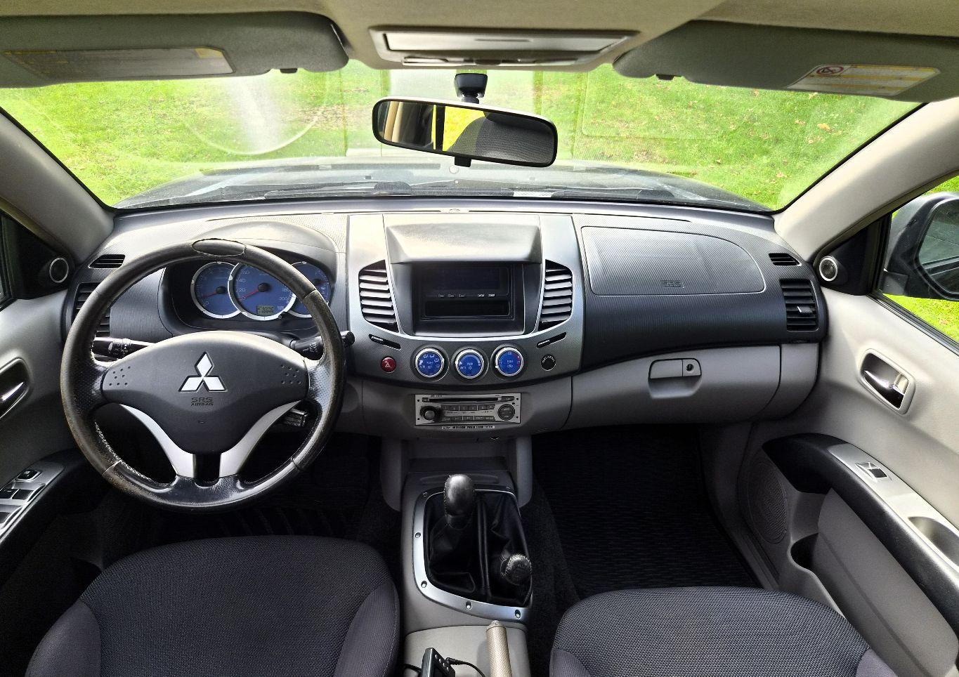 MITSUBISHI L200 2.5 DI-4WD CLIM ATTELAGE | 136 ch | 4X4 | BVM | VOLANT EN CUIR