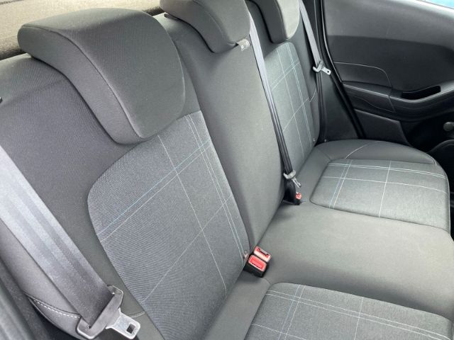 Fahrzeugabbildung Ford Fiesta 1.0 EcoBoost Cool & Connect Sitzheizung,