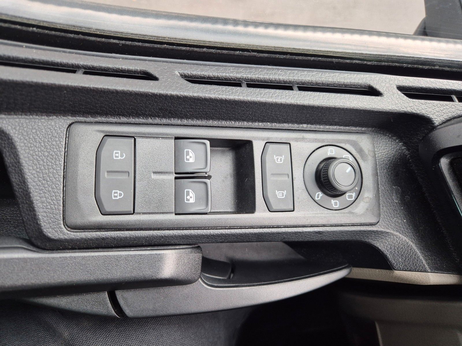 Fahrzeugabbildung MAN TGS 26.470 6x2-4 LL Palfinger PK19.001 SLD5 Funk