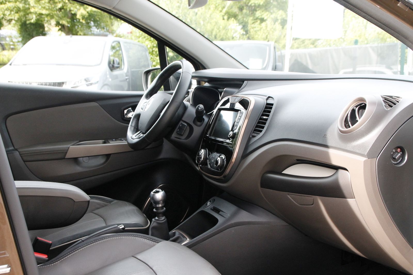 Fahrzeugabbildung Renault Captur Elysee