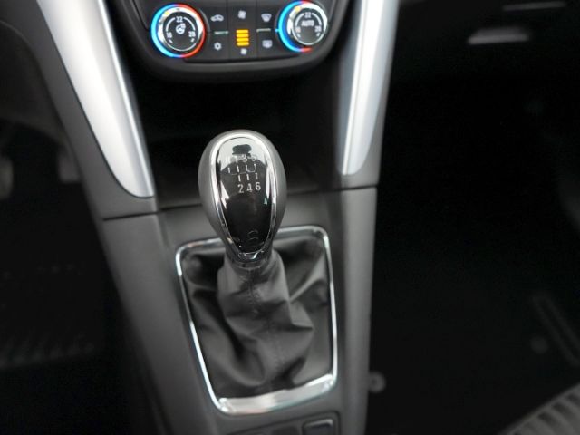 Zafira Tourer ACTIVE+7-SITZE+SITZ-/LENKRADHEIZUN