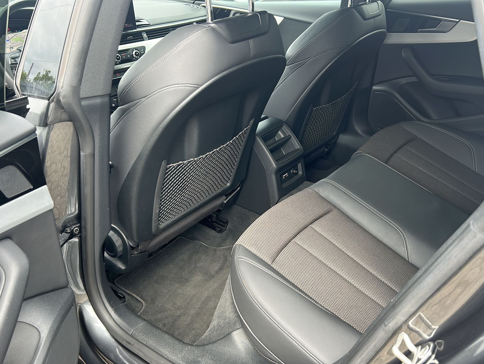 Fahrzeugabbildung Audi A5 40 TDI quattro S-Line