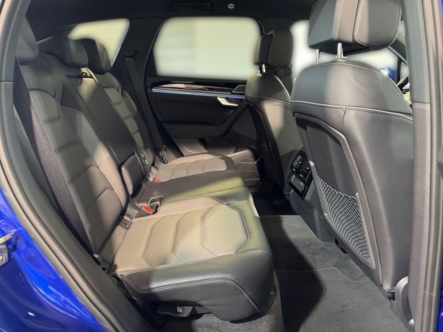 Touareg 3.0 TDI 4M R-LINE IQ.LIGHT+AHK+PANO+LUFT
