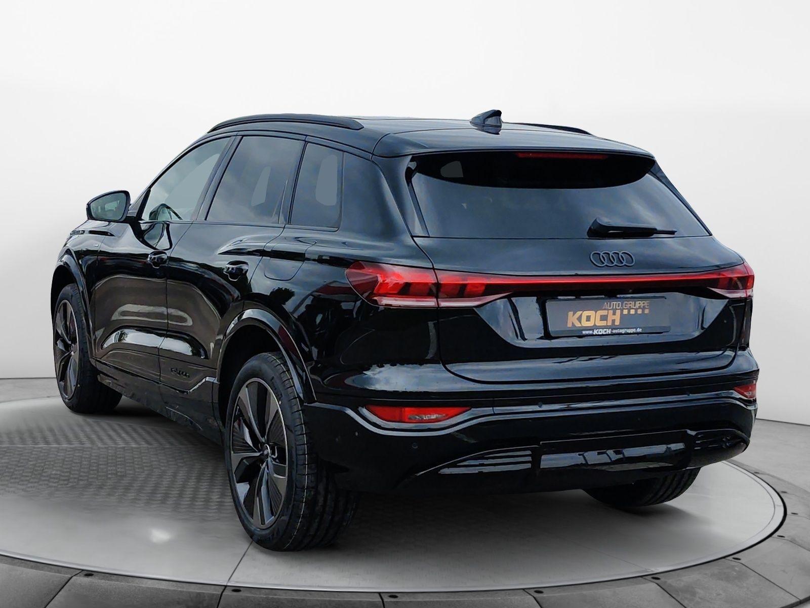 Audi Q6 SUV e-tron performance 225 kW S line business