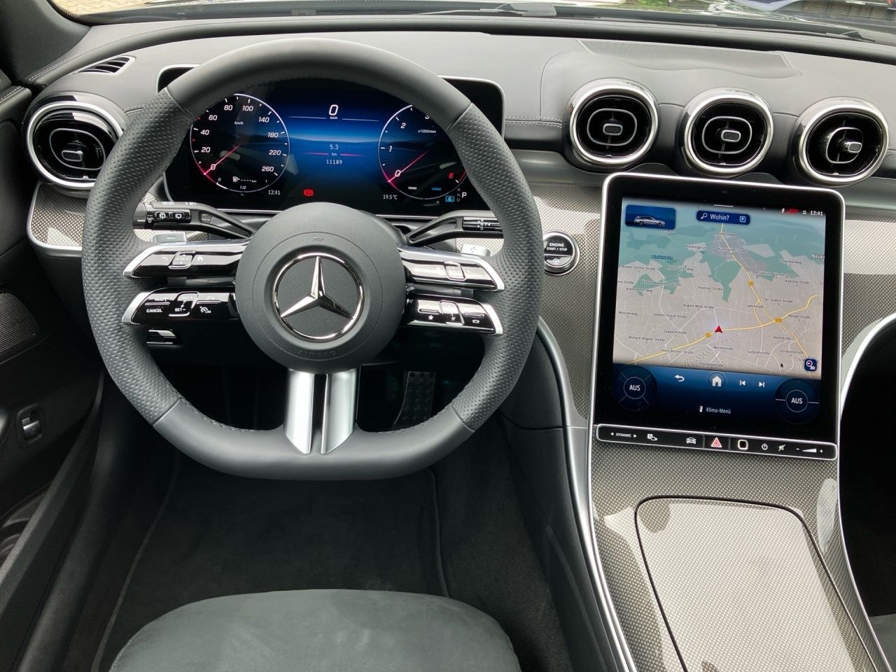 Fahrzeugabbildung Mercedes-Benz C 300 d T AMG AHK+Ambi+Kam+LED+Distr+UrbanGuard