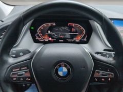 BMW 116 i Aut. Advantage HuD LiveCo LED PDC