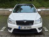 Skoda Octavia 2.0 TFSI RS Combi RS - Skoda Octavia aus 2011: RS Combi