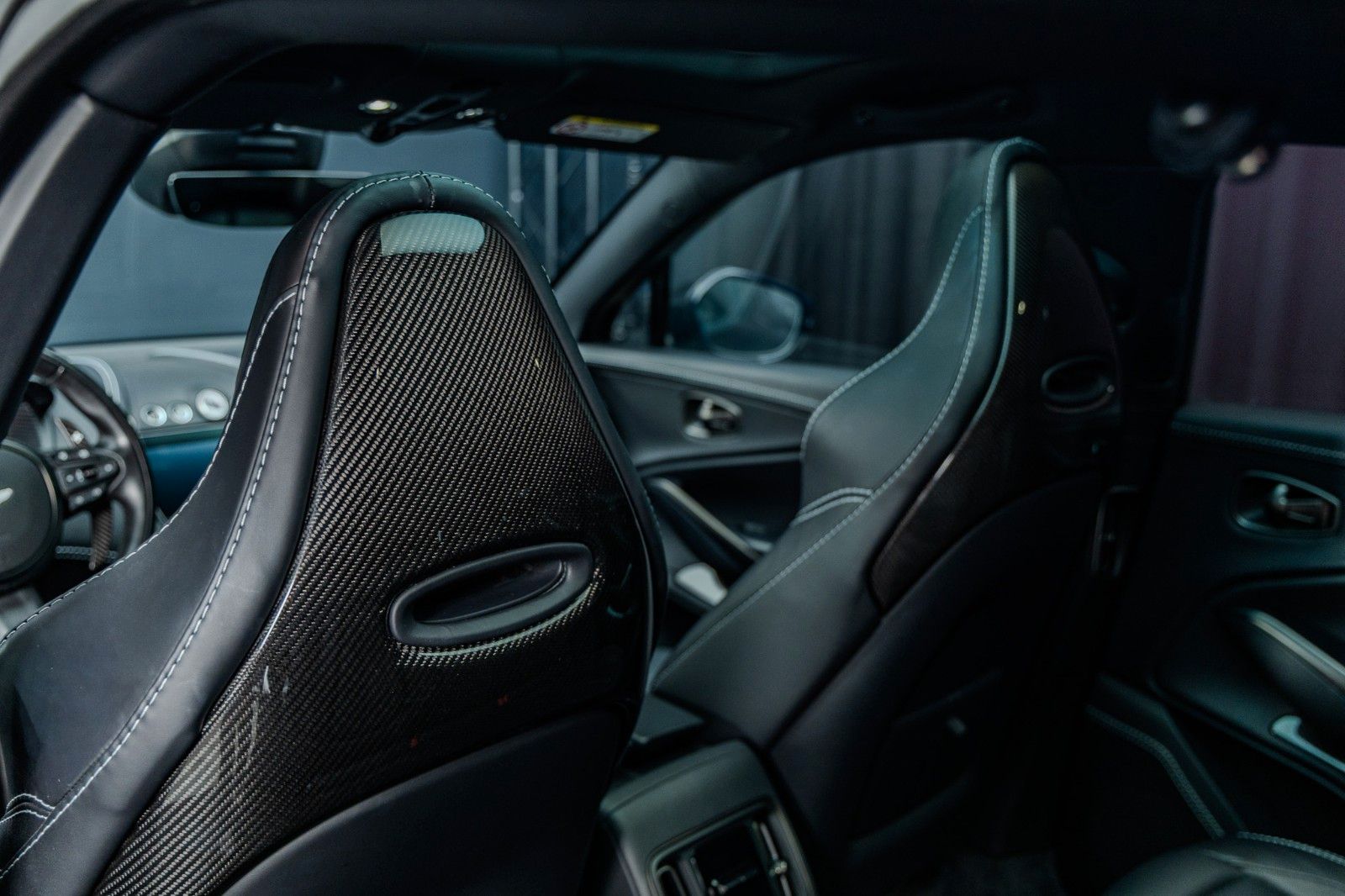 Fahrzeugabbildung Aston Martin DBX 4.0 V8 DBX707 + 2.Hand + Top Geplfegt