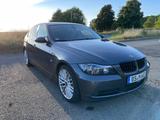 BMW 318i VB - Apple CarPlay - Angel eyes - BMW: Angel Eyes